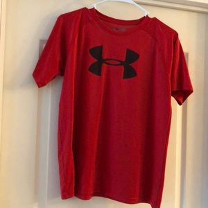 YXL large logo T-shirt